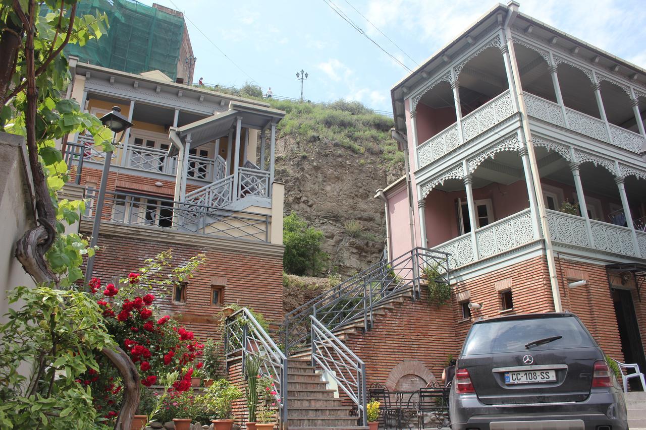 Apartment Nino Botanical Tbilisi Luaran gambar