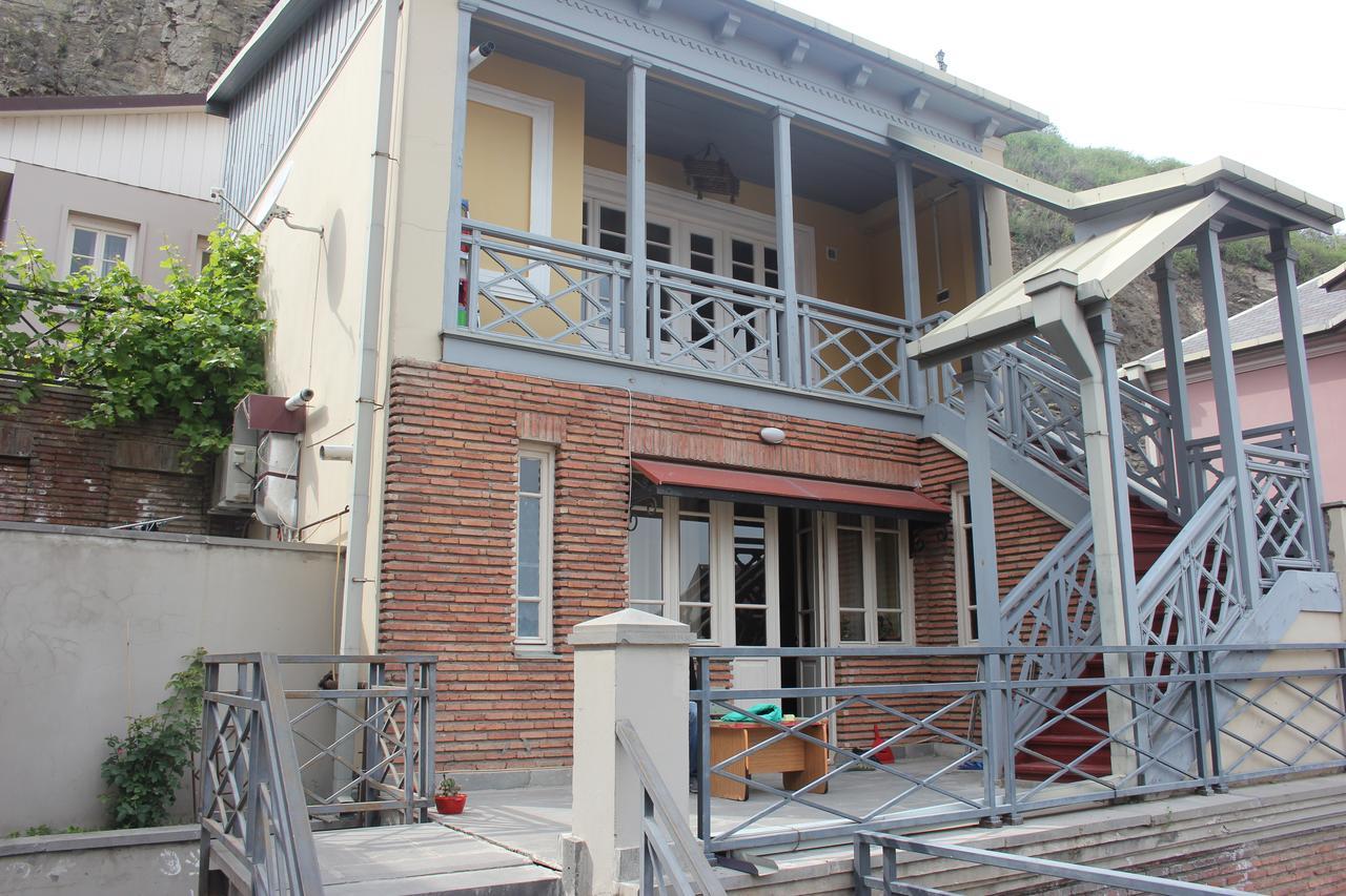Apartment Nino Botanical Tbilisi Luaran gambar
